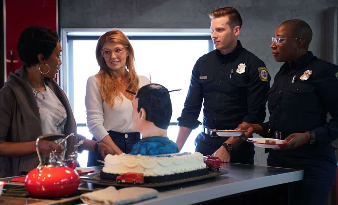 911 Saison 2 Episode 14 Streaming 9-1-1 Season 1 Episode 6 Photos Heartbreaker | SEAT42F