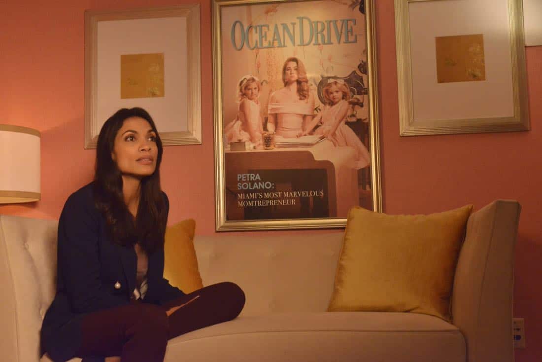 Jane The Virgin -- "Chapter Seventy-Four" -- Image Number: JAV410c_0053.jpg -- Pictured: Rosario Dawson as Jane Ramos -- Photo: Lisa Rose/The CW -- é 2018 The CW Network, LLC. All Rights Reserved.