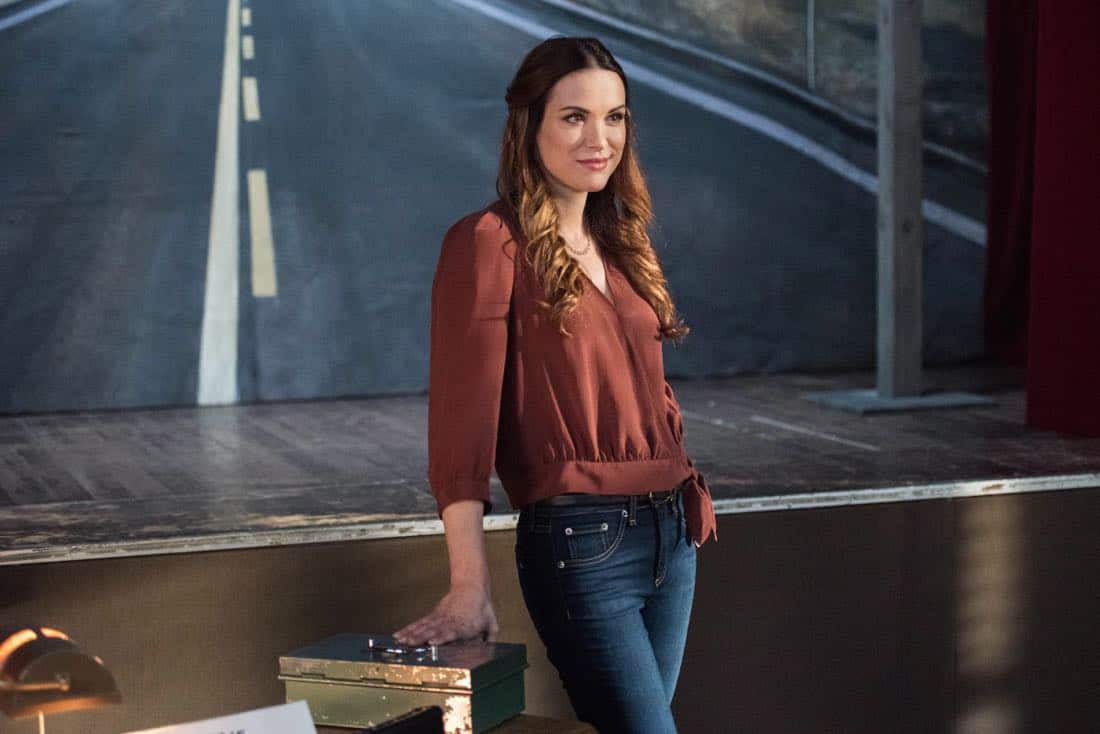 Supernatural -- "Devil's Bargain" -- Image Number: SN1313b_0074b.jpg -- Pictured: Danneel Ackles as Jo -- Photo: Dean Buscher/The CW -- é 2018 The CW Network, LLC All Rights Reserved