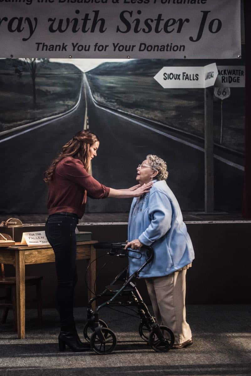 Supernatural -- "Devil's Bargain" -- Image Number: SN1313b_0153b.jpg -- Pictured: Danneel Ackles as Jo -- Photo: Dean Buscher/The CW -- é 2018 The CW Network, LLC All Rights Reserved