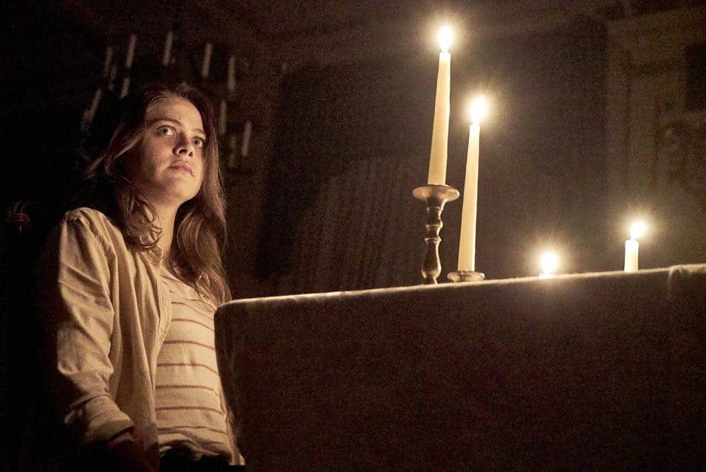 CHANNEL ZERO: BUTCHER'S BLOCK -- "Father Time" Episode 202 -- Pictured: Olivia Luccardi as Alice Woods -- (Photo by: Allen Fraser/Syfy) CHANNEL ZERO: BUTCHER'S BLOCK -- "Father Time" Episode 202 -- Pictured: Olivia Luccardi as Alice Woods -- (Photo by: Allen Fraser/Syfy)