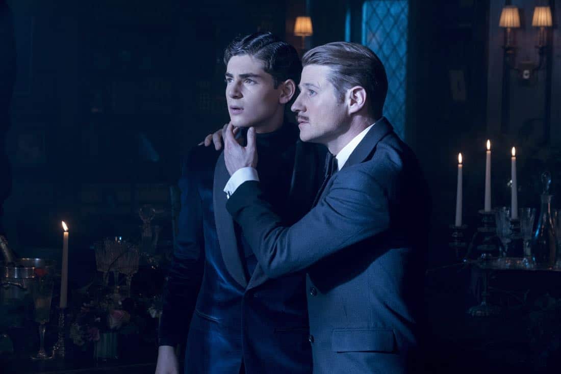 GOTHAM: L-R: David Mazouz and Ben McKenzie in the “A Dark Knight: A Beautiful Darkness” episode of GOTHAM airing Thursday, March 8 (8:00-9:00 PM ET/PT) on FOX. ©2018 Fox Broadcasting Co. Cr: David Giesbrecht/FOX GOTHAM: L-R: David Mazouz and Ben McKenzie in the “A Dark Knight: A Beautiful Darkness” episode of GOTHAM airing Thursday, March 8 (8:00-9:00 PM ET/PT) on FOX. ©2018 Fox Broadcasting Co. Cr: David Giesbrecht/FOX