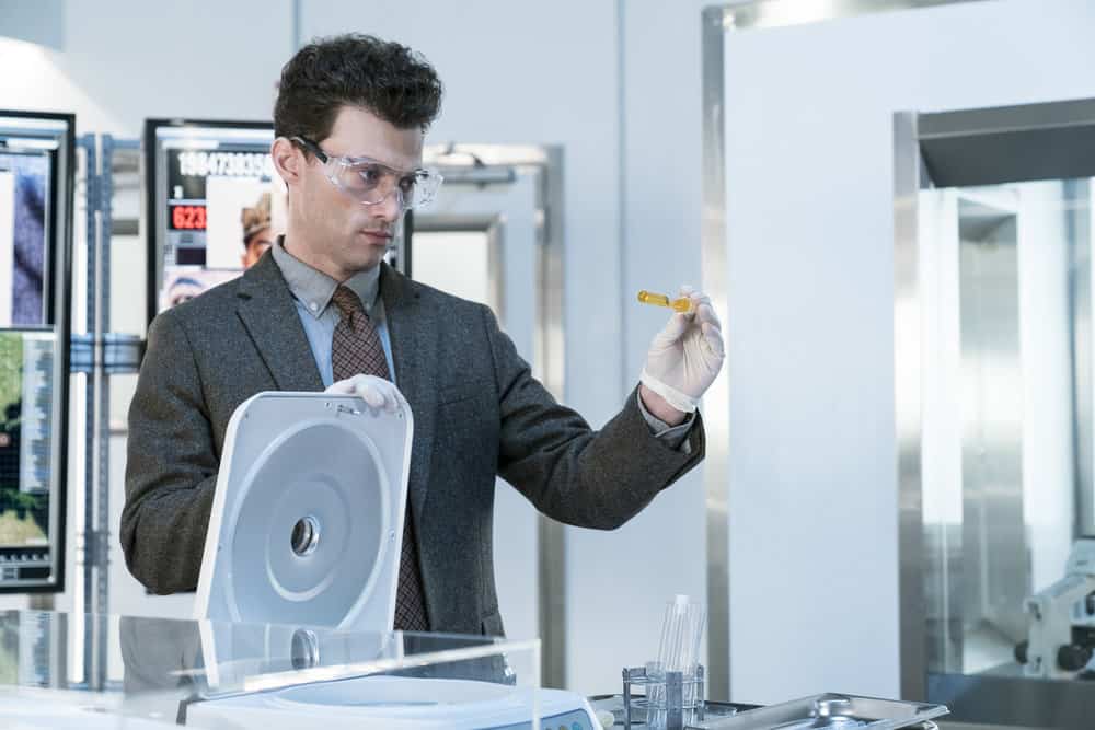 BLINDSPOT -- "Everlasting" Episode 314 -- Pictured: Bryce Pinkham as Jack Izenberg -- (Photo by: David Giesbrecht/NBC)