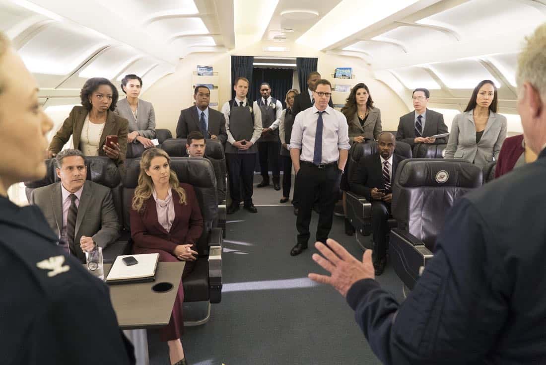 SCANDAL - "Air Force Two" - When Cyrus and David embark on a trip to Lisbon for the digital piracy summit, their plane is hacked, leaving their friends and colleagues on the ground little time to save them, on "Scandal," airing THURSDAY, MARCH 8 (9:00-10:00 p.m. EST), on The ABC Television Network. (ABC/Eric McCandless) COURTNEY COMER, PAUL ROOT, JOSHUA MALINA