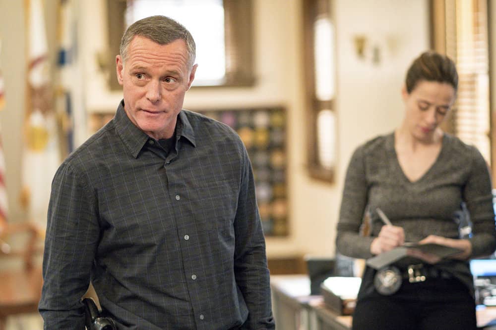 CHICAGO P.D. -- "Profiles" Episode 516 -- Pictured: Jason Beghe as Hank Voight -- (Photo by: Matt Dinerstein/NBC)