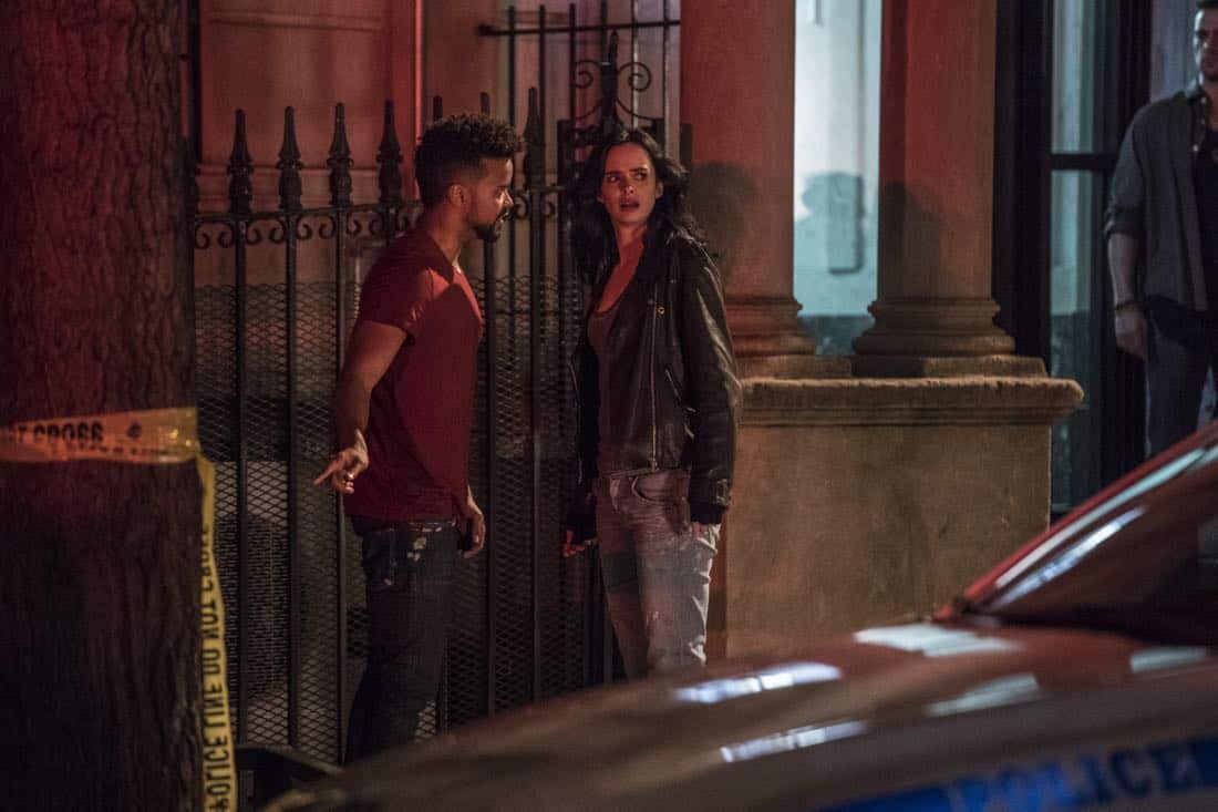 Eka Darville and Krysten Ritter Marvel's Jessica Jones Season 2 | Photo Credit : David Giesbrecht/Netflix