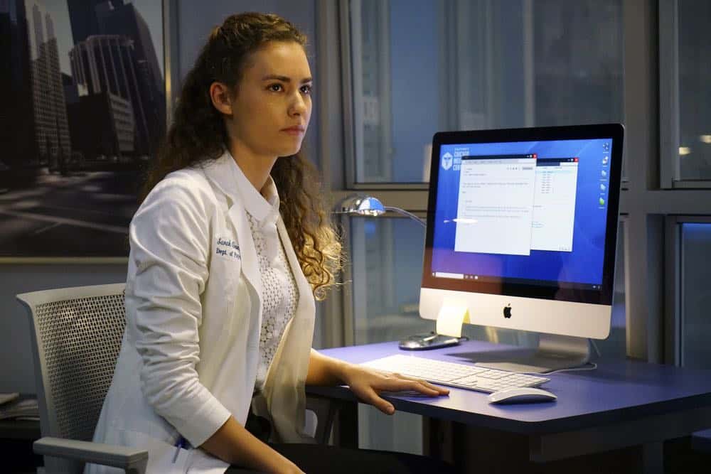 CHICAGO MED -- "Folie À Deux" Episode 311 -- Pictured: Rachel DiPillo as Sarah Reese -- (Photo by: Elizabeth Sisson/NBC)