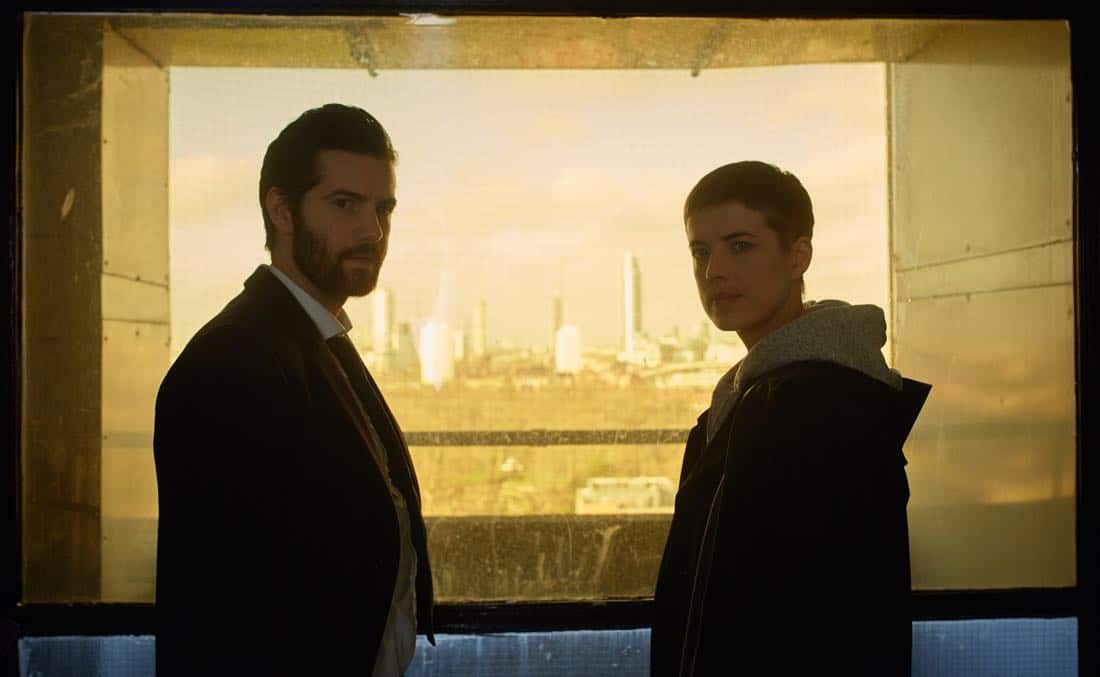 HARD SUN -- "The Sun, The Moon, The Truth" - Episode 101 - Malcontent police detective, DCI Charlie Hicks is deeply suspicious of his new partner DI Elaine Renko. But their first investigation into what seems like a straightforward case of suicide exposes a state secret that will connect them for life. Charlie Hicks (Jim Sturgess) and Elaine Renko (Agyness Deyn) shown. (Photo by: Robert Viglasky/Hulu)