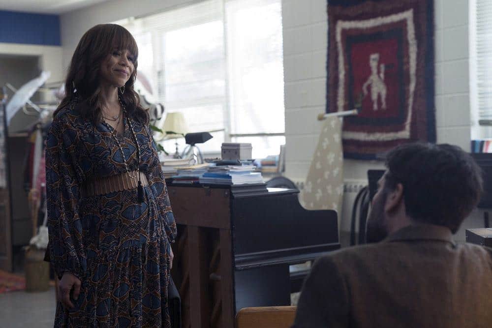 RISE -- "Pilot" Episode 101 -- Pictured: Rosie Perez as Tracey Wolfe -- (Photo by: Peter Kramer/NBC) RISE -- "Pilot" Episode 101 -- Pictured: Rosie Perez as Tracey Wolfe -- (Photo by: Peter Kramer/NBC)