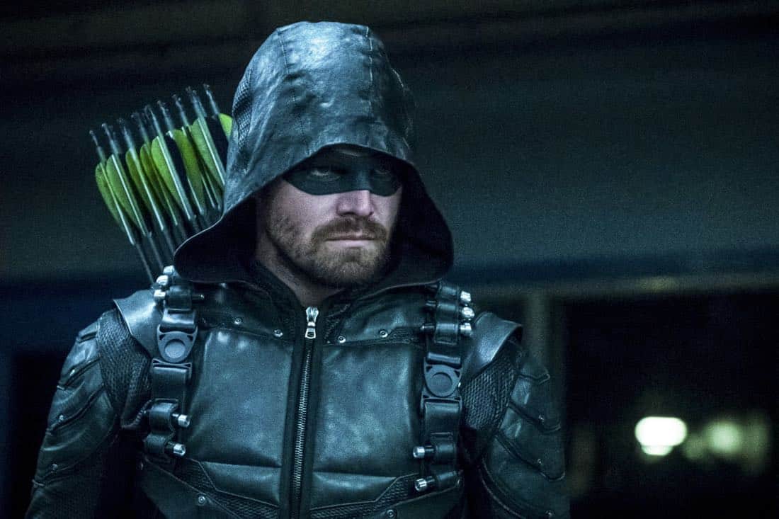 Arrow -- "The Thanatos Guild" -- Image Number: AR616b_0175.jpg -- Pictured (L-R): Stephen Amell as Oliver Queen/Green Arrow -- Photo: Katie Yu/The CW -- é 2018 The CW Network, LLC. All rights reserved.