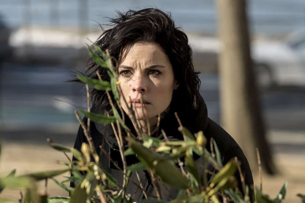 BLINDSPOT -- "Artful Dodge" Episode 316 -- Pictured: Jaimie Alexander as Jane Doe -- (Photo by: David Giesbrecht/NBC/Warner Bros) BLINDSPOT -- "Artful Dodge" Episode 316 -- Pictured: Jaimie Alexander as Jane Doe -- (Photo by: David Giesbrecht/NBC/Warner Bros)