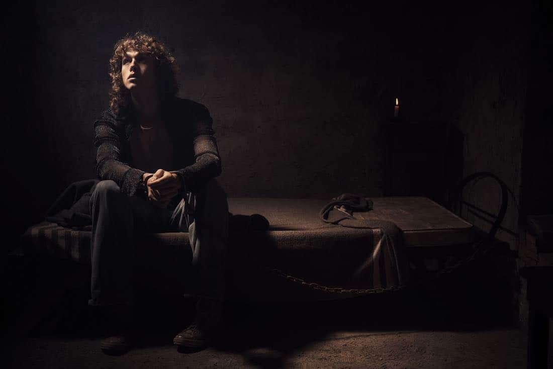 TRUST -- Pictured: Harris Dickinson as J. Paul Getty, III. CR: Kurt Iswarienko/FX TRUST -- Pictured: Harris Dickinson as J. Paul Getty, III. CR: Kurt Iswarienko/FX