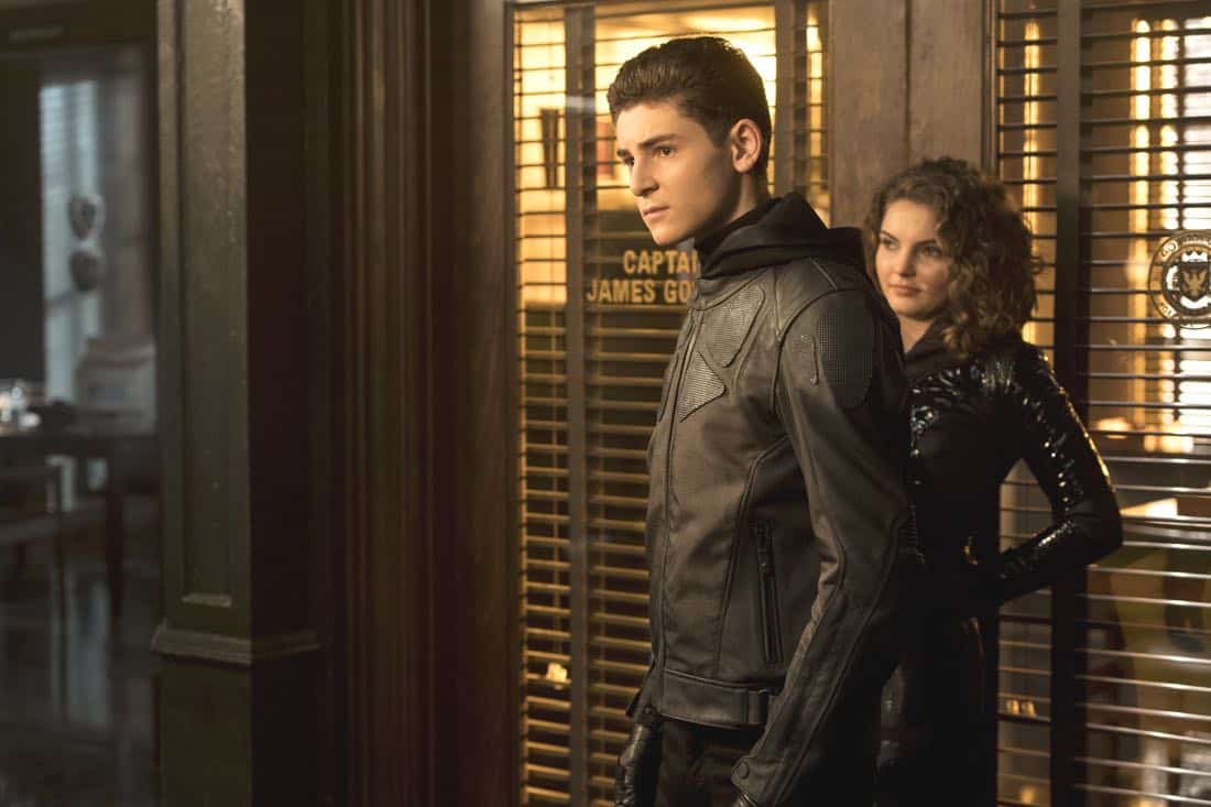 GOTHAM: L-R: David Mazouz and Camren Bicondova in the “A Dark Knight: One Of My Three Soups” episode of GOTHAM airing Thursday, March 29 (8:00-9:00 PM ET/PT) on FOX. ©2018 Fox Broadcasting Co. Cr: David Giesbrecht/FOX