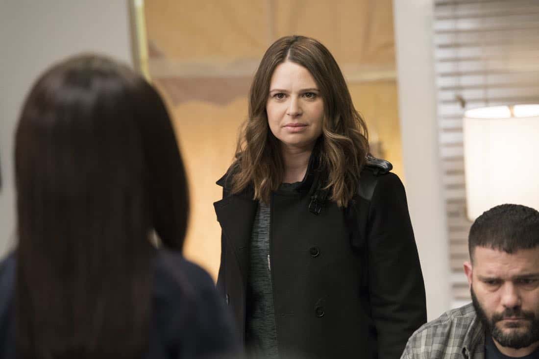 SCANDAL - "The Noise" - When Charlie is taken into custody for the hijacking of Air Force Two, Quinn is faced with an important choice. Meanwhile, Cyrus is pulling the strings behind closed doors and sets out to recruit Jake to join him on his quest for the White House, on "Scandal," airing THURSDAY, MARCH 29 (10:00-11:00 p.m. EDT), on The ABC Television Network. (ABC/Mitch Haaseth) KATIE LOWES, GUILLERMO DIAZ SCANDAL - "The Noise" - When Charlie is taken into custody for the hijacking of Air Force Two, Quinn is faced with an important choice. Meanwhile, Cyrus is pulling the strings behind closed doors and sets out to recruit Jake to join him on his quest for the White House, on "Scandal," airing THURSDAY, MARCH 29 (10:00-11:00 p.m. EDT), on The ABC Television Network. (ABC/Mitch Haaseth) KATIE LOWES, GUILLERMO DIAZ