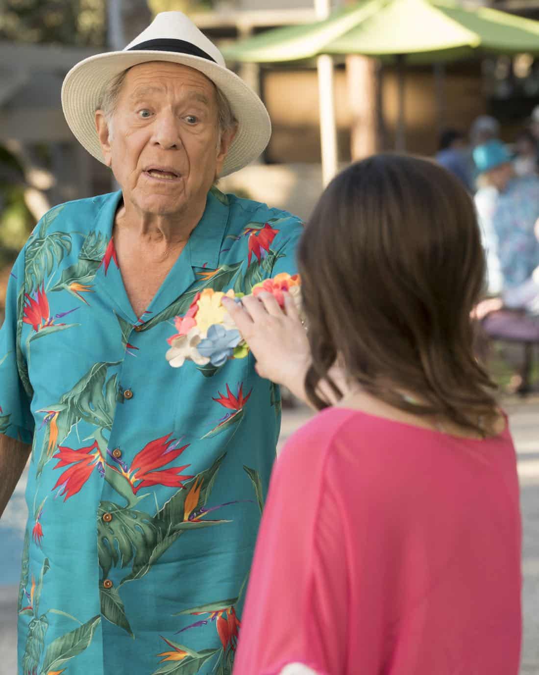 THE GOLDBERGS - "MTV Spring Break" - Hoping to get the true spring break experience, Erica and Barry visit Pops in Florida, yet it's nothing how they expected. Meanwhile, Adam tells the truth to Beverly and Murray but then gets a surprising reaction, on "The Goldbergs," WEDNESDAY, APRIL 4 (8:00-8:30 p.m. EDT), on The ABC Television Network. (ABC/Ron Tom) GEORGE SEGAL