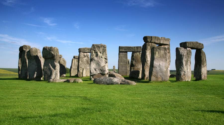 ancient-aliens-stonehenge