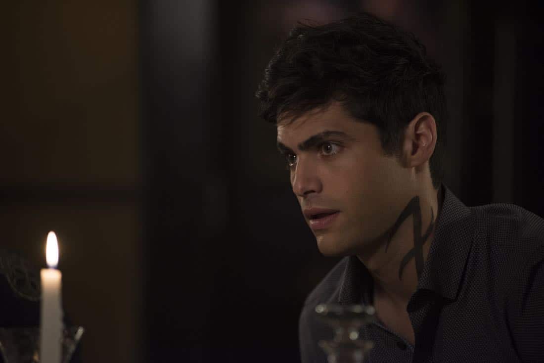 SHADOWHUNTERS - "What Lies Beneath" - The Shadowhunters try to track down the new imposing threat, while Jace has a suspicion that Jonathan is back and behind the mundane attacks. Simon tries to figure out what The Seelie Queen did to him during his time in the glade. Alec decides to host a Lightwood family dinner at Magnus’ house after a surprising visit from Maryse. This episode of "Shadowhunters" airs Tuesday, April 3 (8:00 - 9:00 p.m. EDT) on Freeform. (Freeform/John Medland) MATTHEW DADDARIO