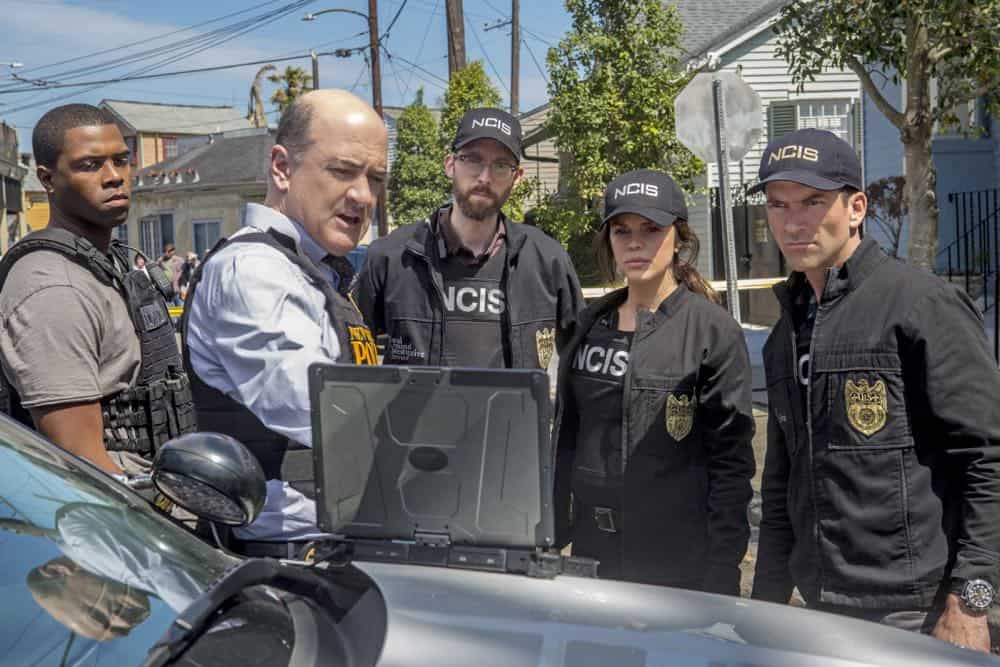 ÃÂPowder KegààPride and his bar patrons, including Sydney Halliday (Riann Steele) who is visiting Pride after leaving the Army, are held hostage by a group of volatile thieves, on NCIS: NEW ORLEANS, Tuesday, April 17 (10:00-11:00 PM, ET/PT) on the CBS Television Network. Pictured L-R: Donovan Mitchell as Wallace Leroi, Matt Servitto as Captian Estes, Rob Kerkovich as Forensic Scientist Sebastian Lund, Vanessa Ferlito as FBI Special Agent Tammy Gregorio, and Lucas Black as Special Agent Christopher LaSalle Photo: Skip Bolen/CBS é2018 CBS Broadcasting, Inc. All Rights Reserved