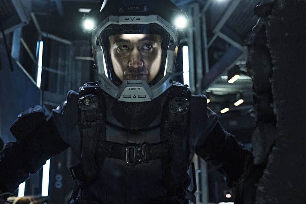 THE EXPANSE -- "Fight or Flight" Episode 301 -- Pictured: Terry Chen as Prax -- (Photo by: Rafy/Syfy)