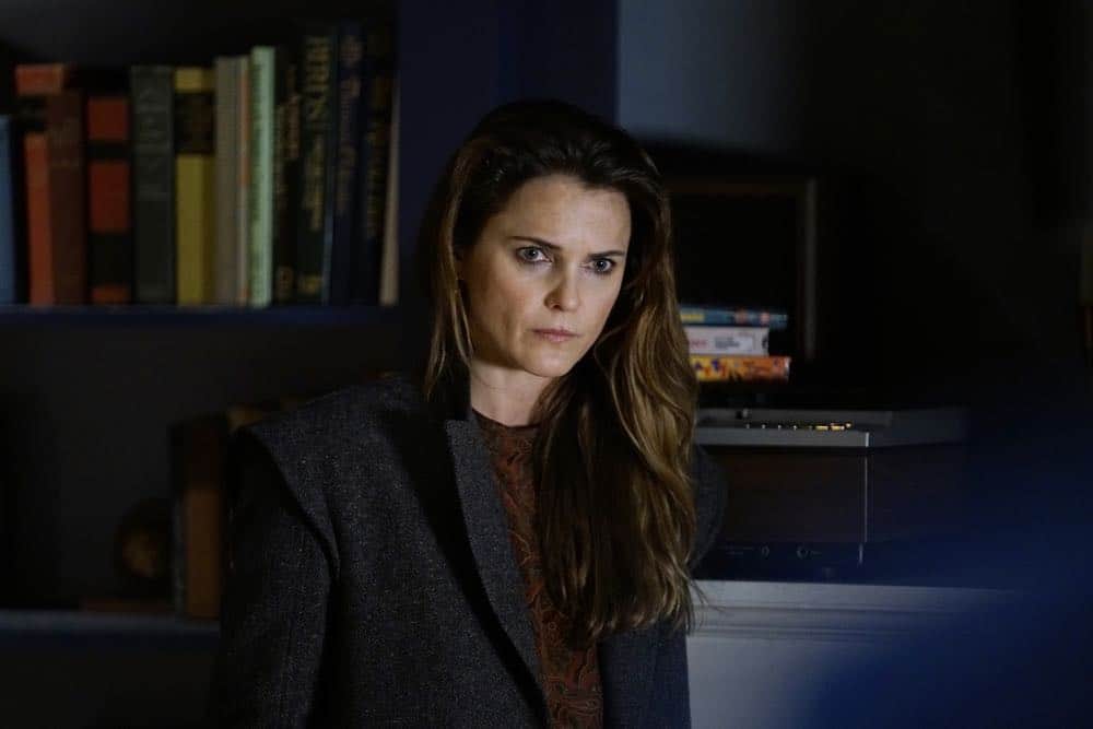 THE AMERICANS -- "Urban Transport Planning" -- Season 6, Episode 3 (Airs Wednesday, April 11, 10:00 pm/ep) -- Pictured: Keri Russell as Elizabeth Jennings. CR: Patrick Harbron/FX