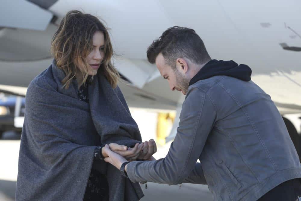 "Kenny and the Jet" -- Paige's maternal side goes into high gear when Team Scorpion must save an unconscious, hypothermic boy stuck in the wheel well of their airborne airplane. Also, Walter's white lie to Paige starts to take a toll on him, and Paige realizes something's up, on SCORPION, Monday, April 9 (10:00-11:00 PM, ET/PT) on the CBS Television Network. Pictured: Katharine McPhee, Eddie Kaye Thomas. Photo: Michael Yarish/CBS é2018 CBS Broadcasting, Inc. All Rights Reserved