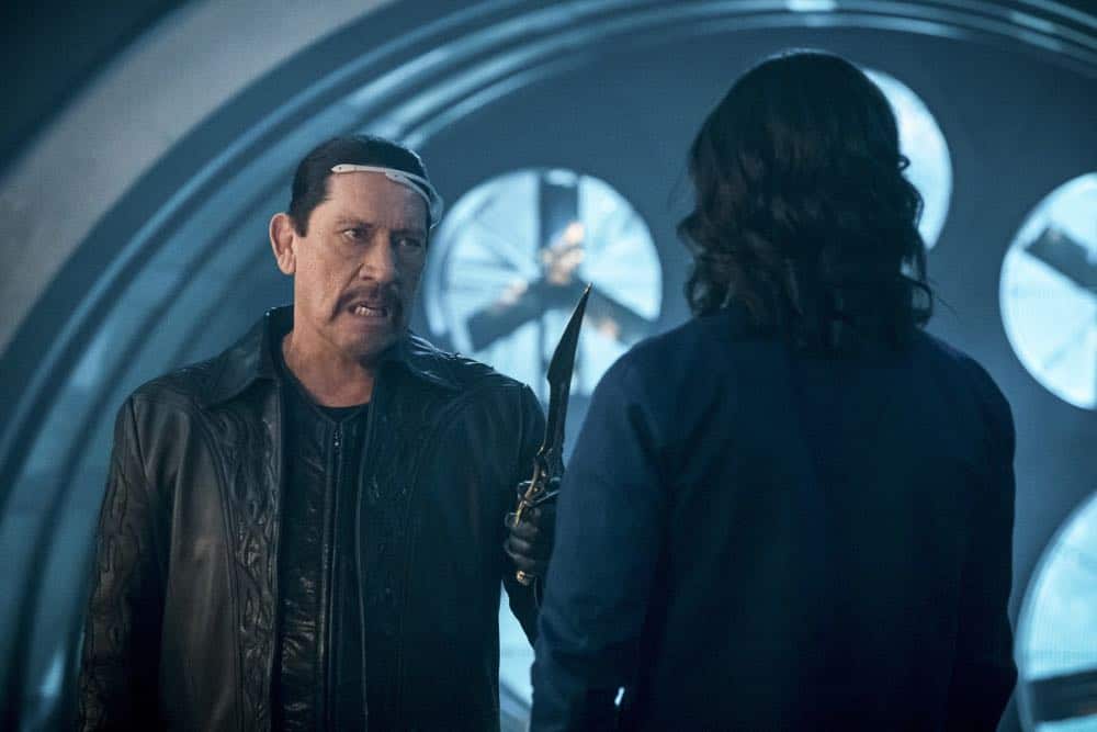 The Flash -- "Null and Annoyed" -- Image Number: FLA417a_0140b.jpg -- Pictured (L-R): Danny Trejo as Breacher and Carlos Valdes as Cisco Ramon -- Photo: Katie Yu/The CW -- é 2018 The CW Network, LLC. All rights reserved