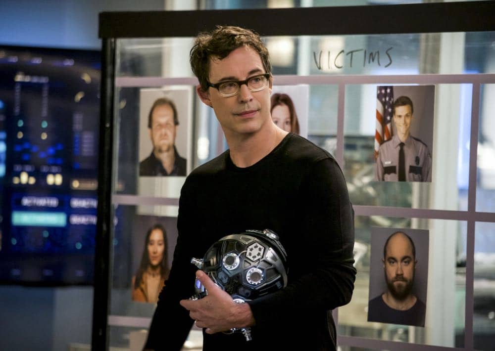 The Flash -- "Null and Annoyed" -- Image Number: FLA417b_0076b.jpg -- Pictured: Tom Cavanagh as Harrison Wells -- Photo: Shane Harvey/The CW -- é 2018 The CW Network, LLC. All rights reserved
