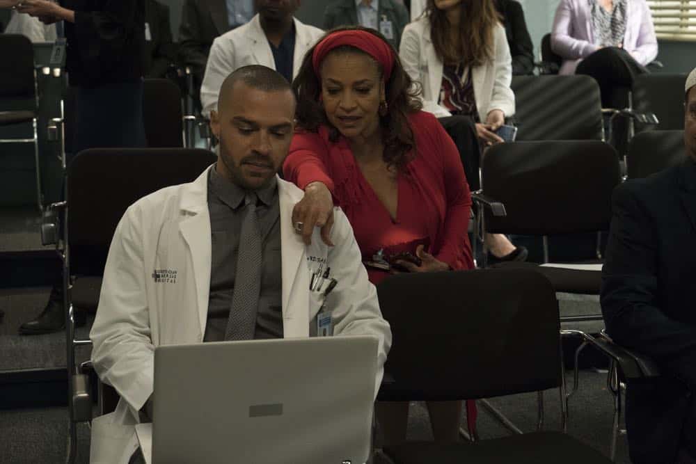 GREY'S ANATOMY - "Judgment Day" - During presentations on Grey Sloan Surgical Innovation Prototypes Day, Arizona shares some cookies from an appreciative patient that, unbeknownst to her, contain a special ingredient. Meanwhile, Catherine reveals some shocking details to Jackson about his grandfather's past; and Jo steps in mid-operation on a major surgery after Bailey and Meredith are down for the count, on "Grey's Anatomy," THURSDAY, APRIL 19 (8:00-9:00 p.m. EDT), on The ABC Television Network. (ABC/Byron Cohen) JESSE WILLIAMS, DEBBIE ALLEN