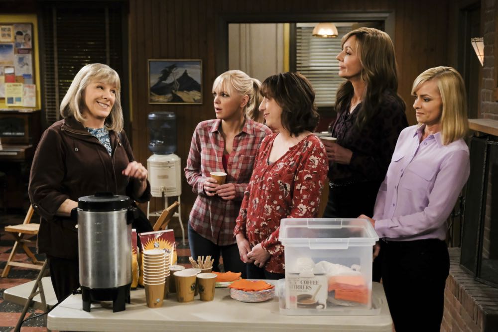 "Spaghetti Sauce and a Dumpster Fire" -- Christy considers getting a new sponsor, Nora (Yvette Nicole Brown), after witnessing Marjorie have a major meltdown in a grocery store, and Bonnie tries her hand at being a supportive friend, on MOM, Thursday, April 19 (9:01-9:30 PM, ET/PT) on the CBS Television Network. Pictured Left to right: Mimi Kennedy as Marjorie, Anna faris as Christy, Beth Hall as Wendy, Allison Janney as Bonnie and Jaime Pressly as Jill. Photo: Darren Michaels/Warner Bros. Entertainment Inc. é 2018 WBEI. All rights reserved. "Spaghetti Sauce and a Dumpster Fire" -- Christy considers getting a new sponsor, Nora (Yvette Nicole Brown), after witnessing Marjorie have a major meltdown in a grocery store, and Bonnie tries her hand at being a supportive friend, on MOM, Thursday, April 19 (9:01-9:30 PM, ET/PT) on the CBS Television Network. Pictured Left to right: Mimi Kennedy as Marjorie, Anna faris as Christy, Beth Hall as Wendy, Allison Janney as Bonnie and Jaime Pressly as Jill. Photo: Darren Michaels/Warner Bros. Entertainment Inc. é 2018 WBEI. All rights reserved.