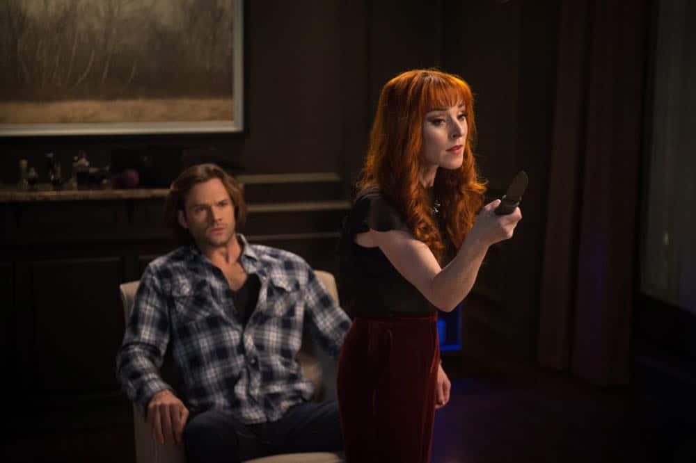 Supernatural -- "Funeralia" -- Image Number: SN1319a_0301b.jpg -- Pictured (L-R): Jared Padalecki as Sam and Ruth Connell as Rowena -- Photo: Diyah Pera/The CW -- é 2018 The CW Network, LLC. All rights reserved