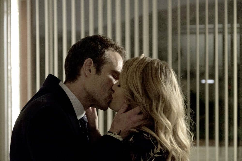 THE ARRANGEMENT -- "The Breakup" Episode 206 -- Pictured: (l-r) Michael Vartan as Terrence Anderson, Ashley Hinshaw as Lisbeth Graves -- (Photo by: Eric Milner/E! Entertainment)