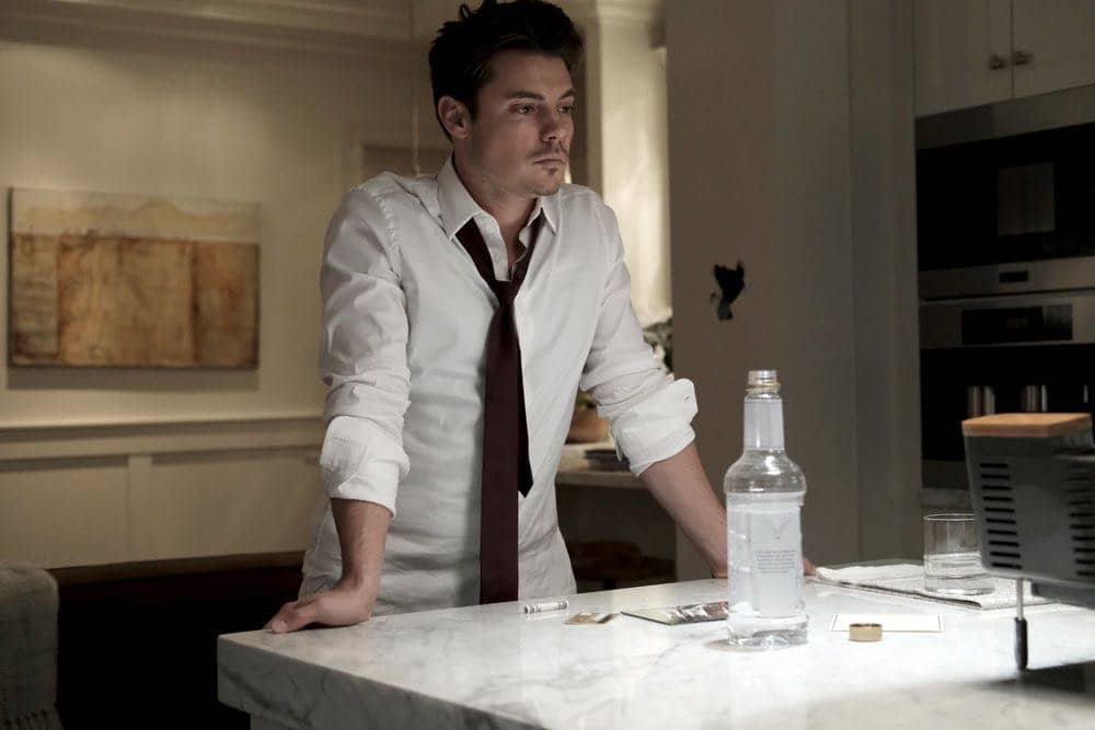THE ARRANGEMENT -- "The Breakup" Episode 206 -- Pictured: Josh Henderson as Kyle West -- (Photo by: Eike Schroter/E! Entertainment)