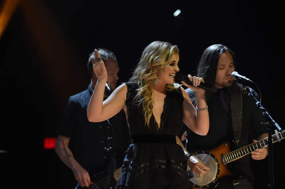 Lauren Alaina performs at the 53RD ACADEMY OF COUNTRY MUSIC AWARDS, live from the MGM Grand Garden Arena in Las Vegas Sunday, April 15, 2018 at 8:00 PM ET/PT on CBS. Photo: Michele Crowe/CBS ©2018 CBS Broadcasting, Inc. All Rights Reserved