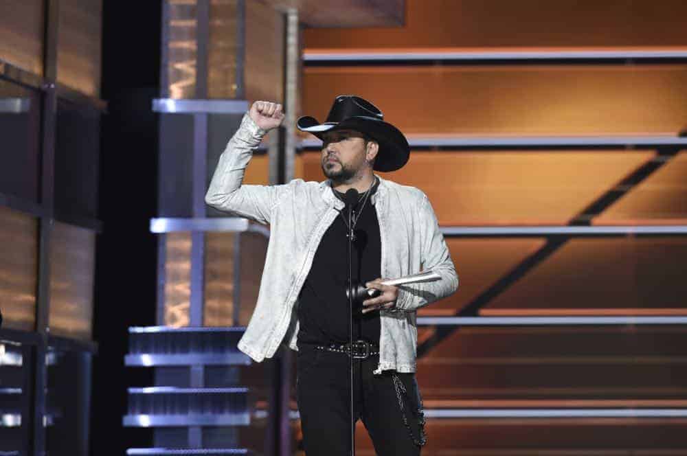 Jason Aldean accepts the award for Entertainer of the Year at the 53RD ACADEMY OF COUNTRY MUSIC AWARDS, live from the MGM Grand Garden Arena in Las Vegas Sunday, April 15, 2018 at 8:00 PM ET/PT on CBS. Photo: Michele Crowe/CBS ©2018 CBS Broadcasting, Inc. All Rights Reserved