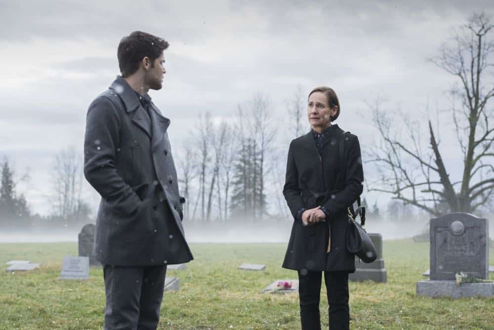 Supergirl -- "Schott Through the Heart" -- Image Number: SPG314b_0182.jpg -- Pictured (L-R): Jeremy Jordan as Winn and Laurie Metcalf as Mary McGowan -- Photo: Dean Buscher/The CW -- é 2018 The CW Network, LLC. All rights reserved.