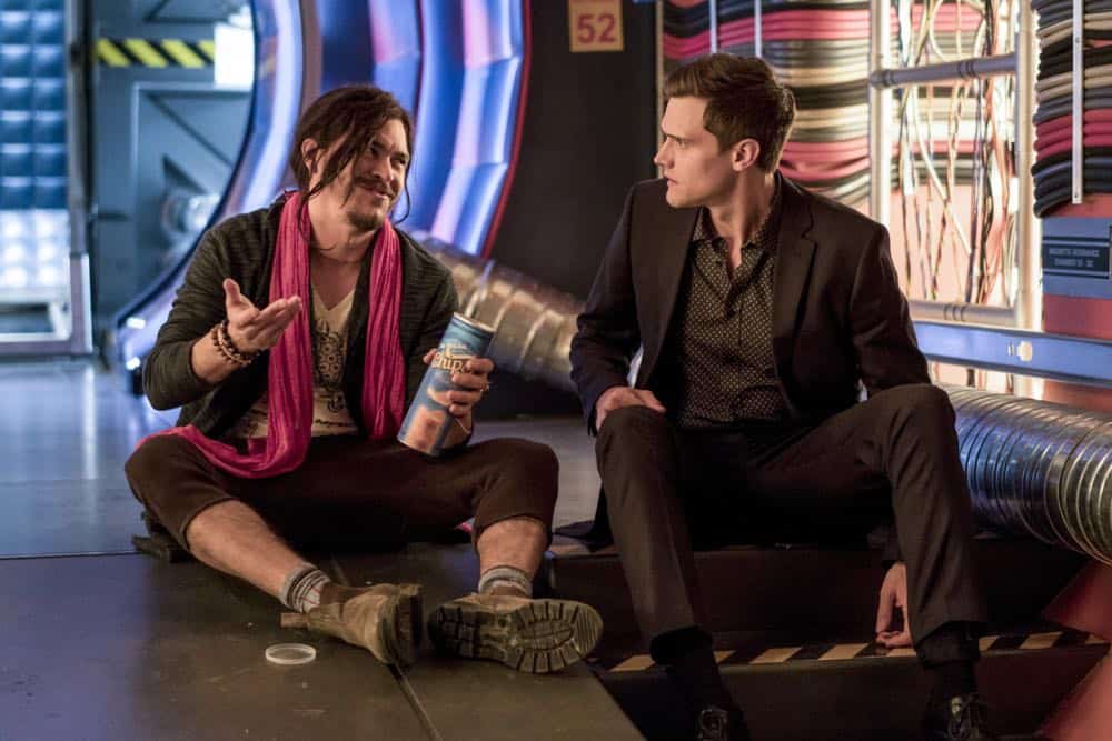 The Flash -- "Lose Yourself" -- Image Number: FLA418b_0081b.jpg -- Pictured (L-R): Arturo Del Puerto as Edwin Gauss and Hartley Sawyer as Dibney -- Photo: Katie Yu/The CW -- é 2018 The CW Network, LLC. All rights reserved The Flash -- "Lose Yourself" -- Image Number: FLA418b_0081b.jpg -- Pictured (L-R): Arturo Del Puerto as Edwin Gauss and Hartley Sawyer as Dibney -- Photo: Katie Yu/The CW -- é 2018 The CW Network, LLC. All rights reserved