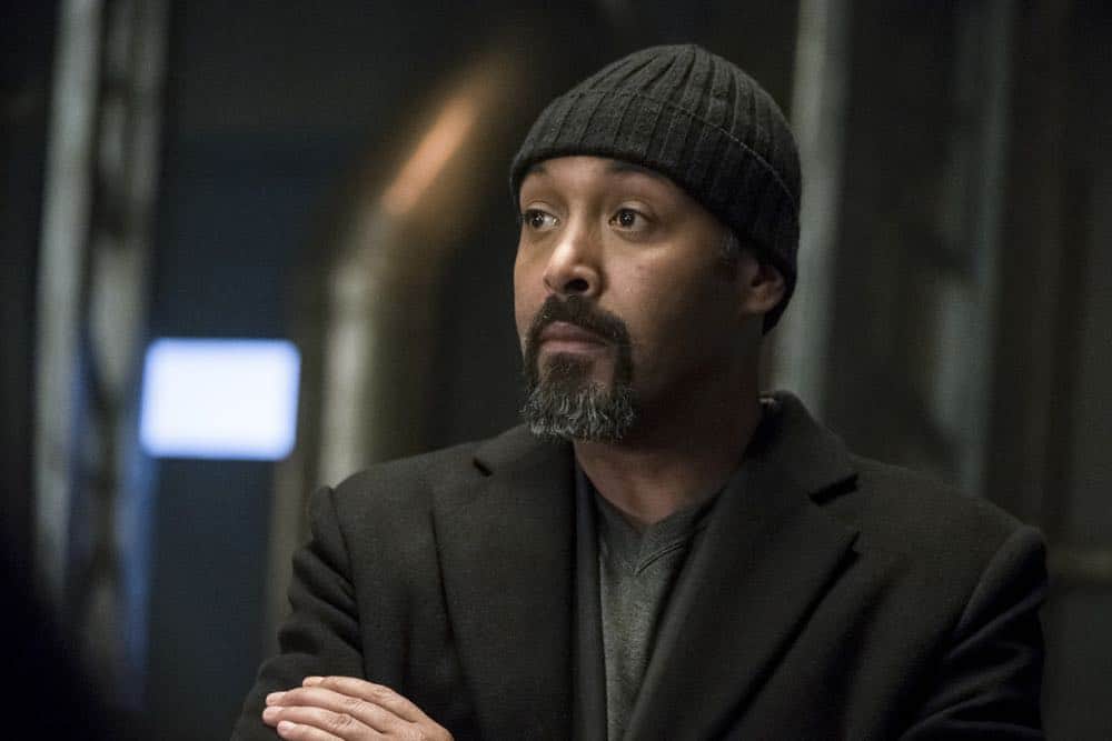 The Flash -- "Lose Yourself" -- Image Number: FLA418a_0129b.jpg -- Pictured: Jesse L. Martin as Detective Joe West -- Photo: Katie Yu/The CW -- é 2018 The CW Network, LLC. All rights reserved
