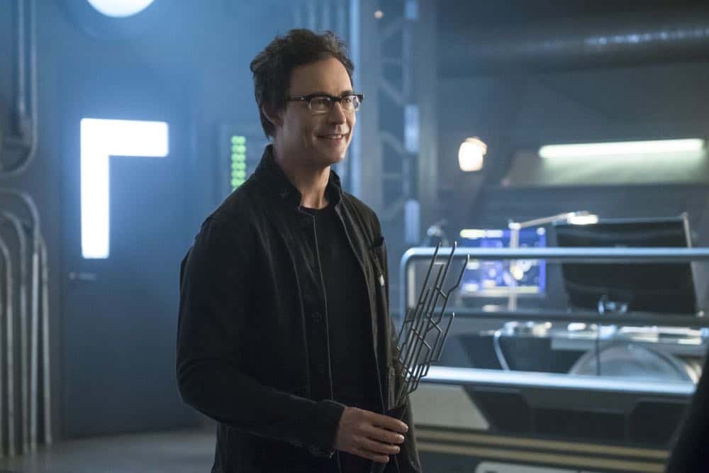 The Flash -- "Lose Yourself" -- Image Number: FLA418a_0228b.jpg -- Pictured: Tom Cavanagh as Harrison Wells -- Photo: Katie Yu/The CW -- é 2018 The CW Network, LLC. All rights reserved