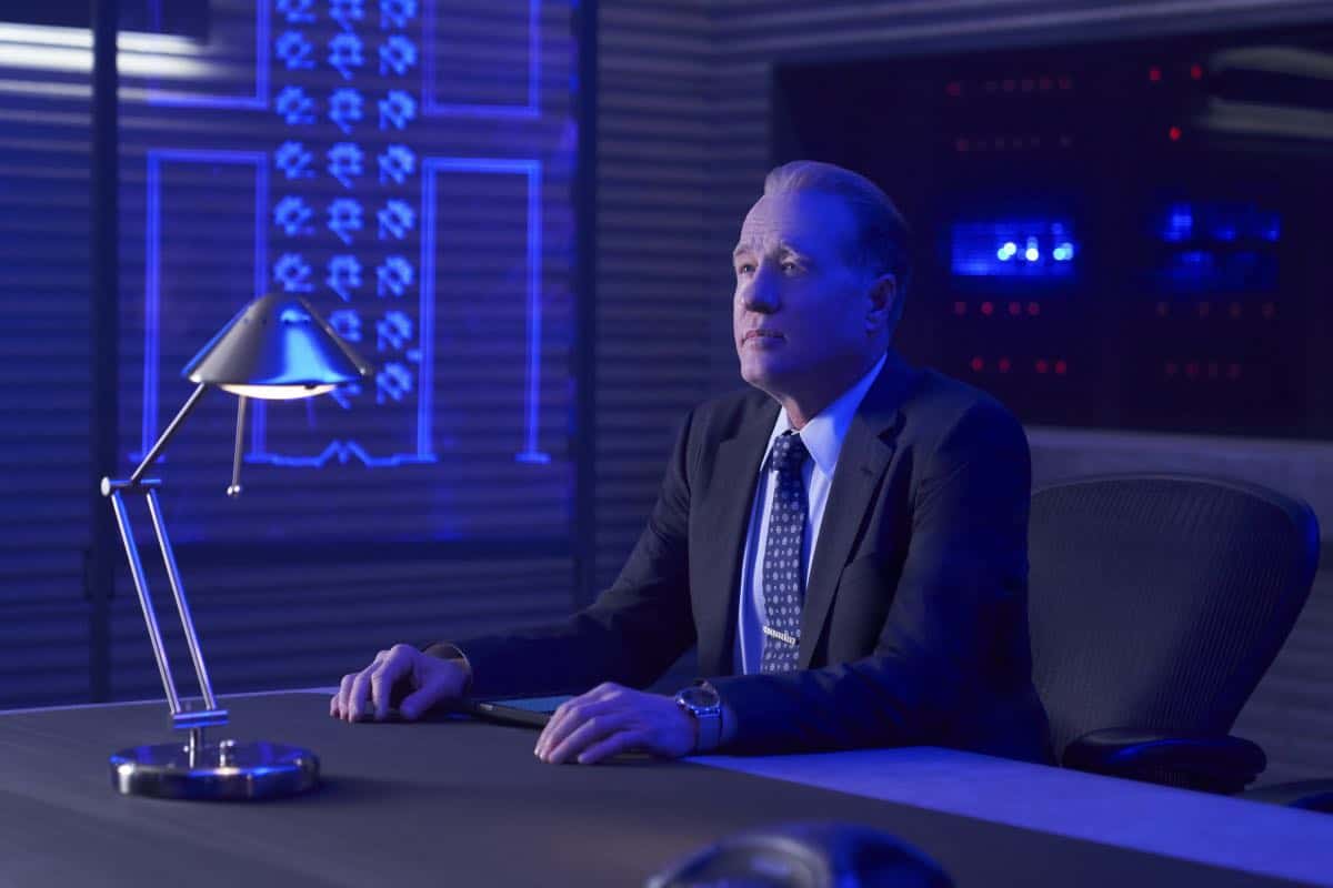 Black Lightning -- "Shadow of Death: The Book of War" -- Image BLK113A_0022b.jpg -- Pictured: Gregg Henry as Martin Proctorà-- Photo: Bob Mahoney/The CW -- é 2018 The CW Network, LLC. All rights reserved