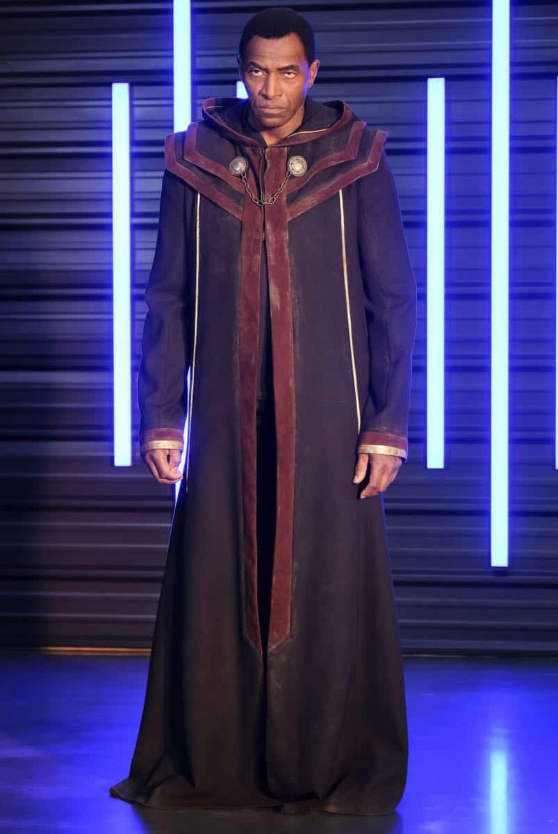 Supergirl -- "In Search of Lost Time" -- Image Number: SPG315a_0168.jpg -- Pictured: Carl Lumbly as Myr'nn J'onzz -- Photo: Robert Falconer/The CW -- é 2018 The CW Network, LLC. All Rights Reserved.