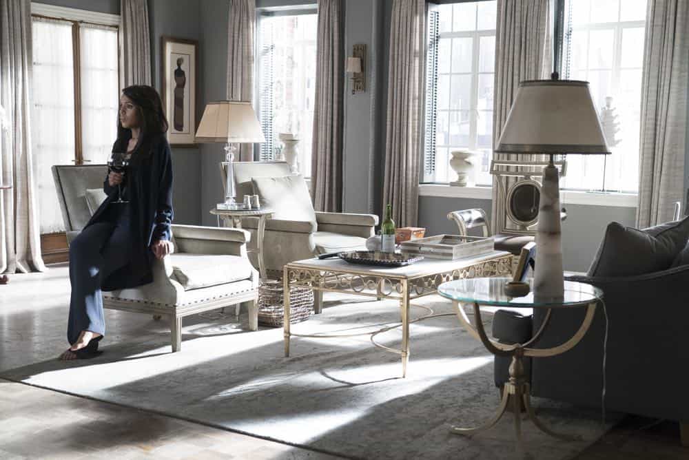 SCANDAL - "Over A Cliff" - The highly anticipated series finale of the groundbreaking series, "Scandal," receives a momentous send-off, beginning with an exclusive sneak peek at the final episode on "Good Morning America," THURSDAY, APRIL 19 (7:00-9:00 a.m. EDT), on The ABC Television Network. (ABC/Eric McCandless) KERRY WASHINGTON