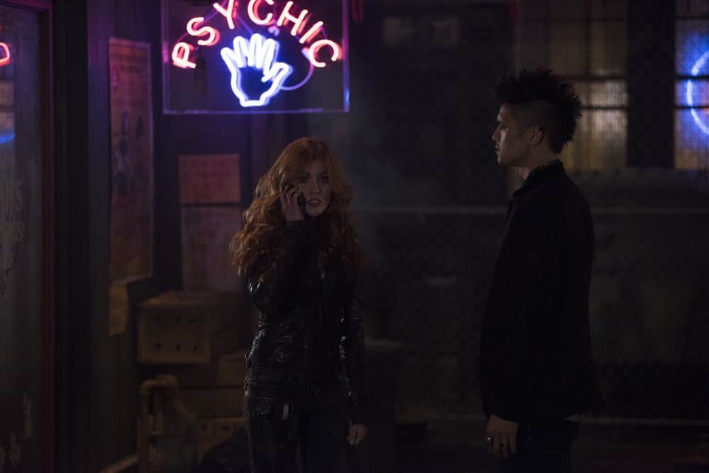 SHADOWHUNTERS - "A Window Into an Empty Room" - Clary teams up with Magnus to investigate a recent demon attack. Simon is stunned with he’s visited by someone he never thought he’d see again, and who now won’t seem to leave. Meanwhile, Izzy worries about dinner with her family and a special guest and Luke reaches out to Maryse. This episode of "Shadowhunters" airs Tuesday, April 24 (8:00 - 9:00 p.m. EDT) on Freeform. (Freeform/John Medland) KATHERINE MCNAMARA, HARRY SHUM JR.