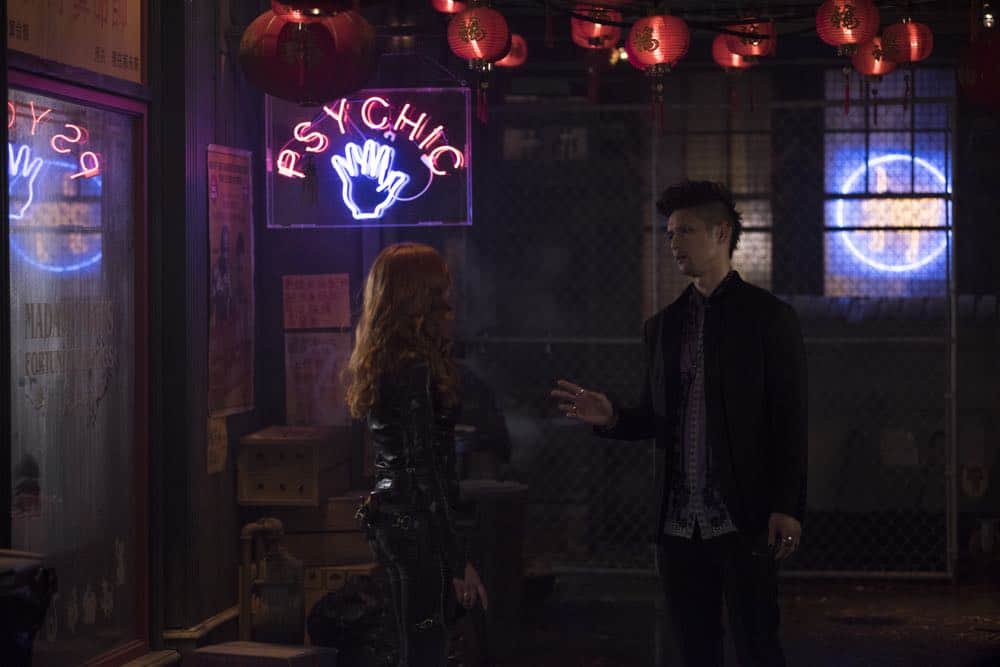 SHADOWHUNTERS - "A Window Into an Empty Room" - Clary teams up with Magnus to investigate a recent demon attack. Simon is stunned with he’s visited by someone he never thought he’d see again, and who now won’t seem to leave. Meanwhile, Izzy worries about dinner with her family and a special guest and Luke reaches out to Maryse. This episode of "Shadowhunters" airs Tuesday, April 24 (8:00 - 9:00 p.m. EDT) on Freeform. (Freeform/John Medland) KATHERINE MCNAMARA, HARRY SHUM JR.