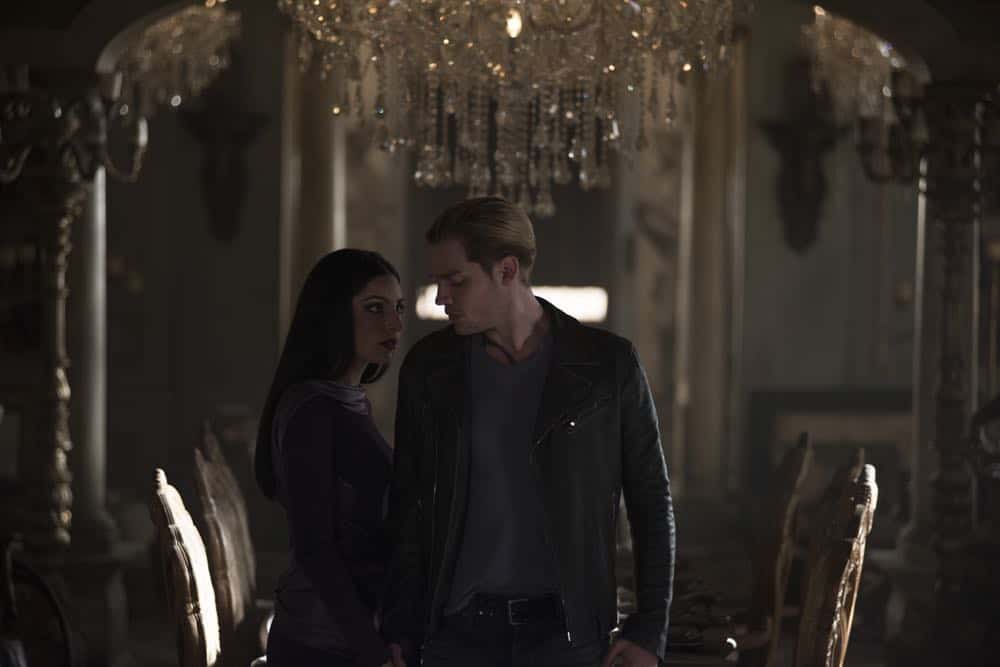 SHADOWHUNTERS - "A Window Into an Empty Room" - Clary teams up with Magnus to investigate a recent demon attack. Simon is stunned with he’s visited by someone he never thought he’d see again, and who now won’t seem to leave. Meanwhile, Izzy worries about dinner with her family and a special guest and Luke reaches out to Maryse. This episode of "Shadowhunters" airs Tuesday, April 24 (8:00 - 9:00 p.m. EDT) on Freeform. (Freeform/John Medland) ANNA HOPKINS, DOMINIC SHERWOOD