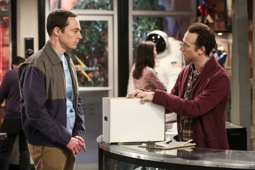 "The Monetary Insufficiency" - Pictured: Sheldon Cooper (Jim Parsons) and Stuart (Kevin Sussman). Sheldon goes to Vegas to win money for science. Also, Penny and Bernadette take Amy wedding dress shopping, but her terrible choice entangles them in a web of lies, on THE BIG BANG THEORY, Thursday, April 26 (8:00-8:31 PM, ET/PT) on the CBS Television Network. Photo: Michael Yarish/CBS é2018 CBS Broadcasting, Inc. All Rights Reserved.
