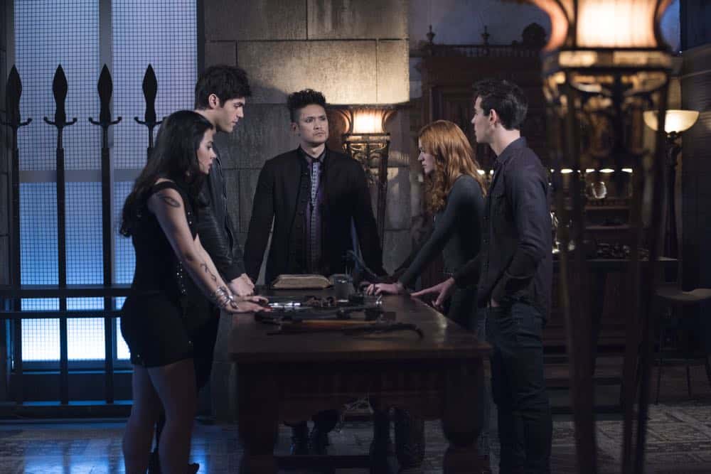 SHADOWHUNTERS - "Salt In The Wound" - With the Owl’s identity revealed, Alec, Isabelle, and Clary head to Alicante to try and find a way to stop him. Luke and Simon team up to track Lilith’s latest possible victim. Maia reflects on her past. This episode of "Shadowhunters" airs Tuesday, May 1 (8:00 - 9:00 p.m. EDT) on Freeform. (Freeform/John Medland) EMERAUDE TOUBIA, MATTHEW DADDARIO, HARRY SHUM JR., KATHERINE MCNAMARA, ALBERTO ROSENDE