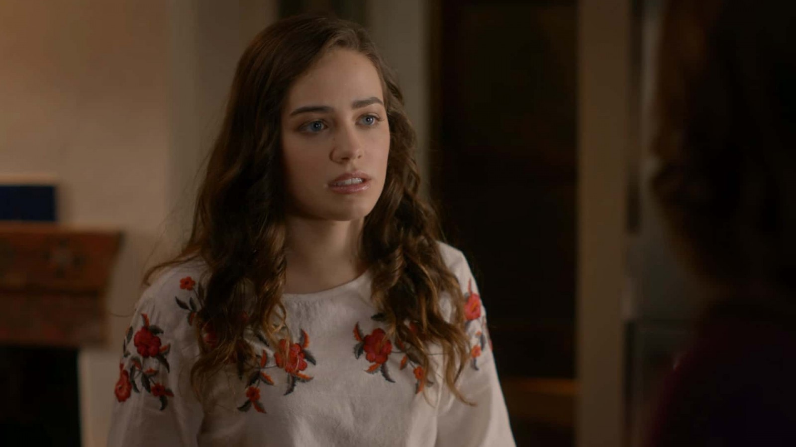 Mary-Mouser-Cobra-Kai