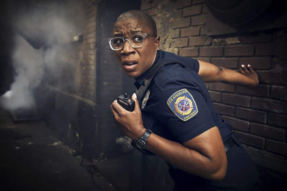 9-1-1: Aisha Hinds. CR: Mathieu Young/ FOX. © 2018 FOX Broadcasting.