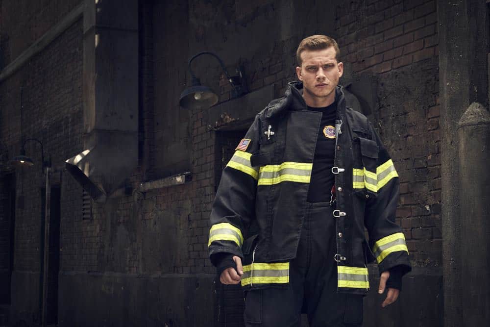 9-1-1: Oliver Stark. CR: Mathieu Young/ FOX. © 2018 FOX Broadcasting.