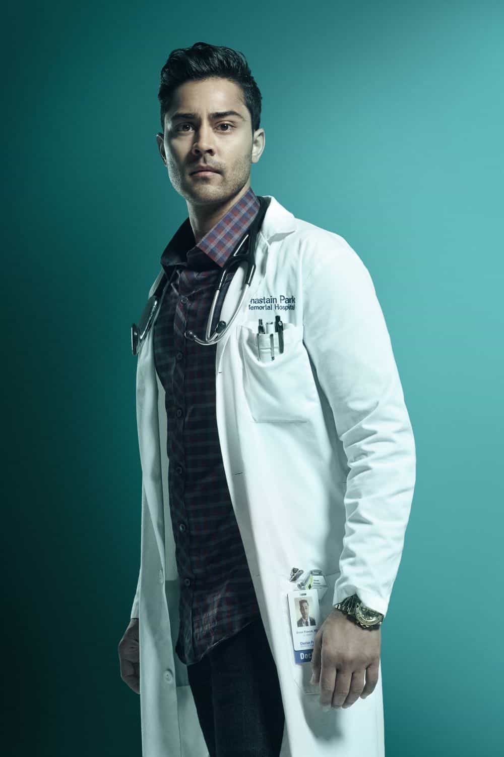 THE RESIDENT: Manish Dayal as Dr. Devon Pravesh in the second season of THE RESIDENT premiering Monday, Sept. 24 (8:00-9:00 PM ET/PT) on FOX. ©2018 Fox Broadcasting Co. Cr: Miranda Penn Turin/FOX